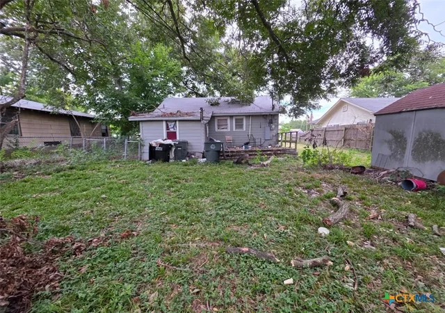 Photo 3 of Single family home for sale at 1214 S 19th Street, Temple, TX 76504 | MLS# 593360 | Listing updated on 2026-07-20