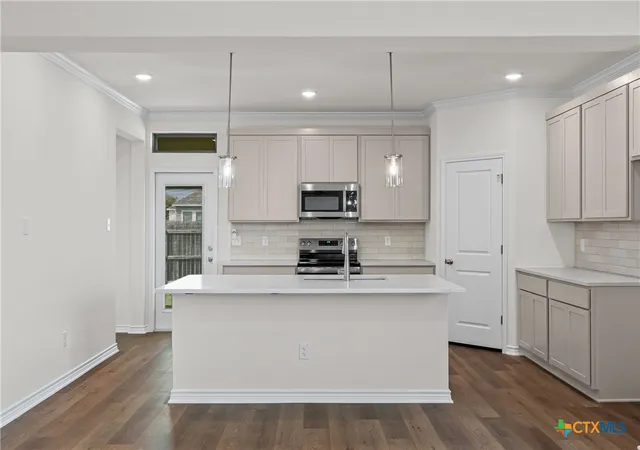 Photo 4 of Single family home for sale at 414 Stonehouse Ln, Temple, TX 76502 | MLS# 592316 | Listing updated on 2026-09-10