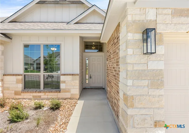 Photo 3 of Single family home for sale at 7110 Touchstone Dr, Temple, TX 76502 | MLS# 592343 | Listing updated on 2026-09-25