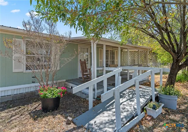 Photo 3 of Manufactured home for sale at 14815 Johnson Rd Trl, Manor, TX 78653 | MLS# 594015 | Listing updated on 2026-08-20