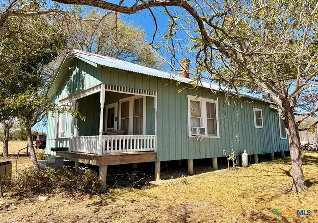 Photo 2 of Land for sale at 2944 State Hwy 111, Yoakum, TX 77995 | MLS# 596361 | Listing updated on 2026-09-18