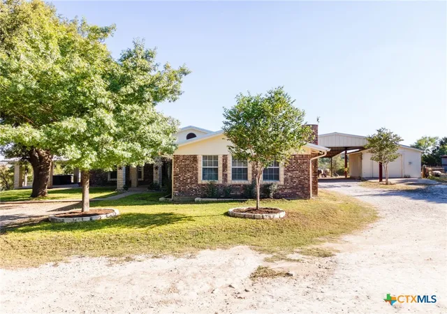 Photo 1 of Single family home for sale at 207 County Rd 4492, Kempner, TX 76539 | MLS# 596547 | Listing updated on 2026-09-01