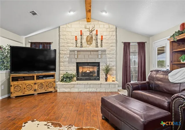 Photo 2 of Single family home for sale at 207 County Rd 4492, Kempner, TX 76539 | MLS# 596547 | Listing updated on 2026-09-01
