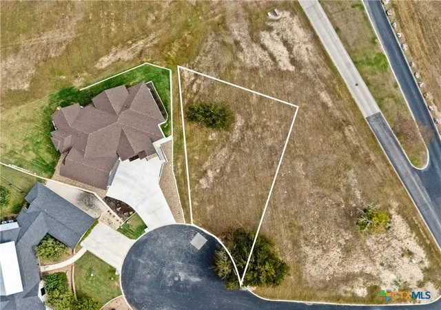 Photo 2 of Sale Pending at 119 Pinnacle Dr, New Braunfels, TX 78130 | MLS# 596116 | Listing updated on 2026-08-04