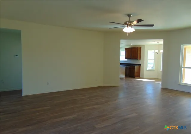 Photo 4 of Sale Pending at 3200 Salt Fork Dr, Killeen, TX 76549 | MLS# 596120 | Listing updated on 2026-09-29