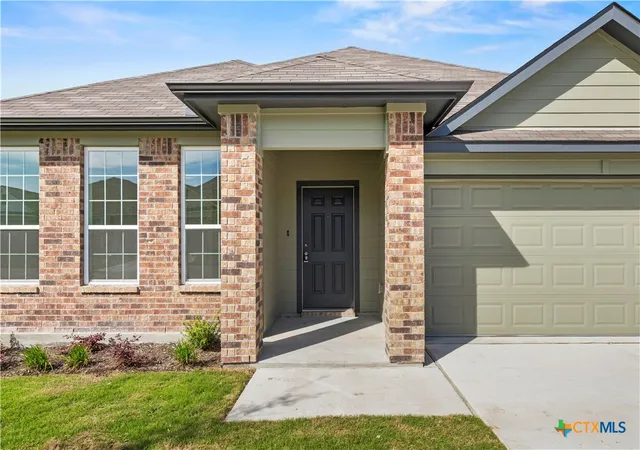 Photo 3 of Single family home for sale at 1916 Meridian Loop, Temple, TX 76504 | MLS# 597492 | Listing updated on 2026-09-09