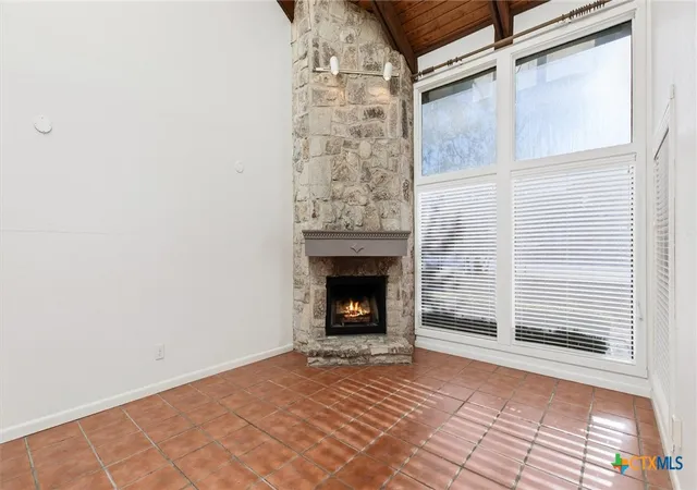 Listing Photo 4 - Condo for sale in building located at 114 T Bar M Dr, New Braunfels, TX 78132