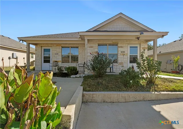 Photo 3 of Townhouse for sale at 1239 Honor Ln, Temple, TX 76501 | MLS# 597444 | Listing updated on 2026-08-25