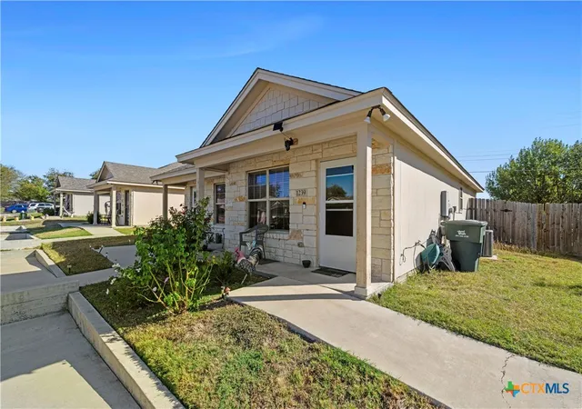 Photo 3 of Townhouse for sale at 1239 Honor Ln, Temple, TX 76501 | MLS# 597444 | Listing updated on 2026-08-25