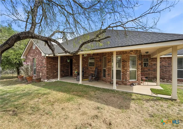 Photo 3 of Single family home for sale at 195 Cheyenne Ln, Kingsbury, TX 78638 | MLS# 598532 | Listing updated on 2026-10-05