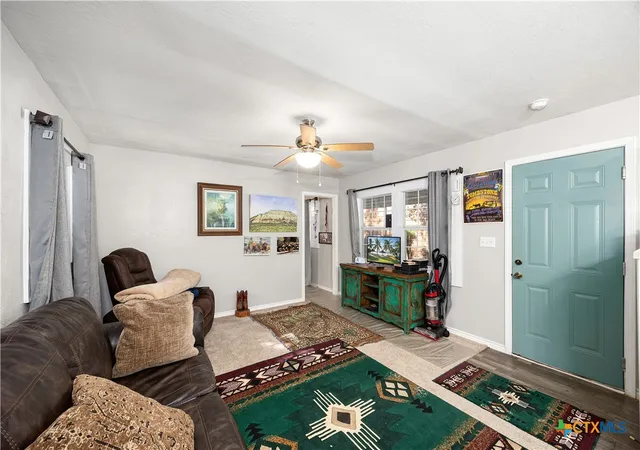 Photo 2 of Manufactured home for sale at 425 Dreamland Dr, Canyon Lake, TX 78133 | MLS# 598731 | Listing updated on 2026-09-01