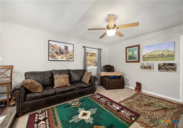 Photo 4 of Manufactured home for sale at 425 Dreamland Dr, Canyon Lake, TX 78133 | MLS# 598731 | Listing updated on 2026-09-01