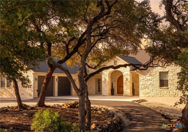 Photo 2 of Sale Pending at 372 Shady Holw, New Braunfels, TX 78132 | MLS# 599305 | Listing updated on 2026-10-03