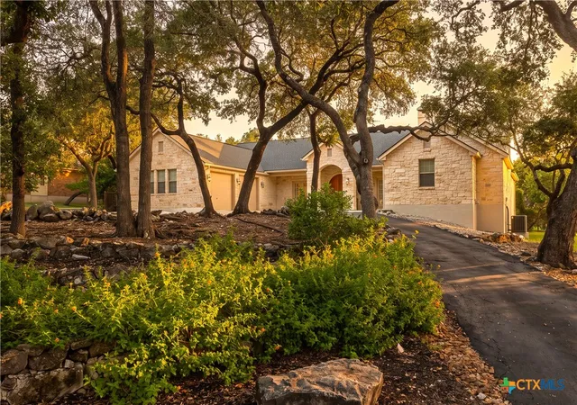 Photo 3 of Sale Pending at 372 Shady Holw, New Braunfels, TX 78132 | MLS# 599305 | Listing updated on 2026-10-03