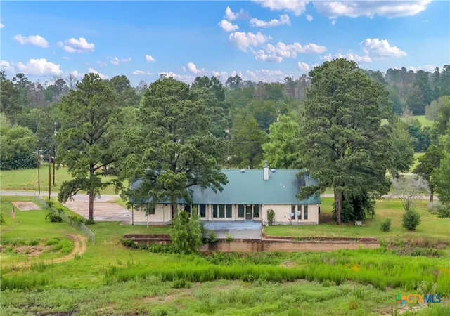 Photo 3 of Single family home for sale at 116 Shore Front Dr, Bastrop, TX 78602 | MLS# 599465 | Listing updated on 2026-09-06
