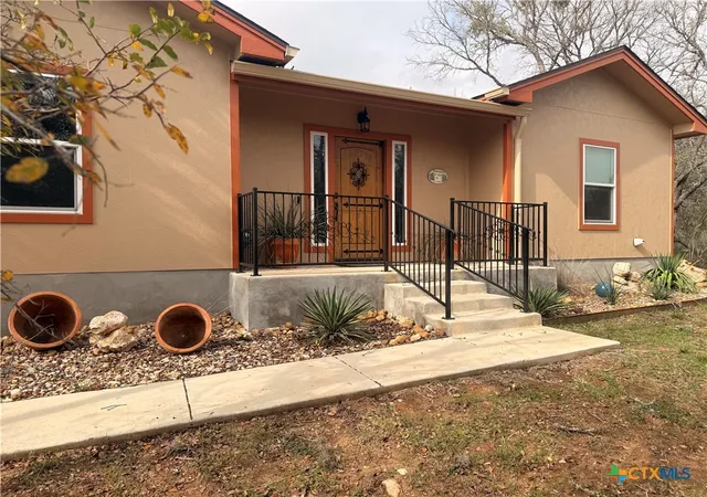 Photo 3 of Single family home for sale at 111 Clydesdale Dr, San Marcos, TX 78666 | MLS# 599014 | Listing updated on 2026-09-20