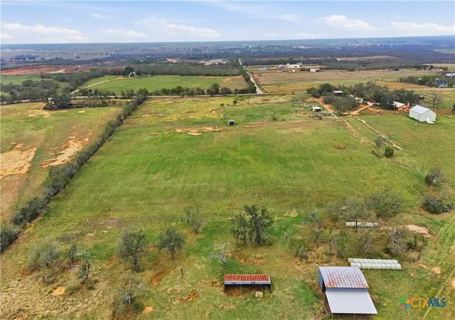 Photo 4 of House for sale at 1211 Leissner School Rd, Seguin, TX 78155 | MLS# 599235 | Listing updated on 2026-08-27