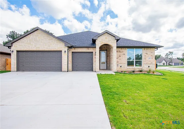 Photo 1 of Single family home for sale at 1301 Rylee Ln, Salado, TX 76571 | MLS# 599605 | Listing updated on 2026-09-14
