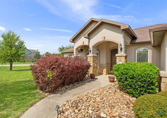 Photo 3 of Single family home for sale at 7022 Valley Mist Dr, Temple, TX 76502 | MLS# 599936 | Listing updated on 2026-09-12