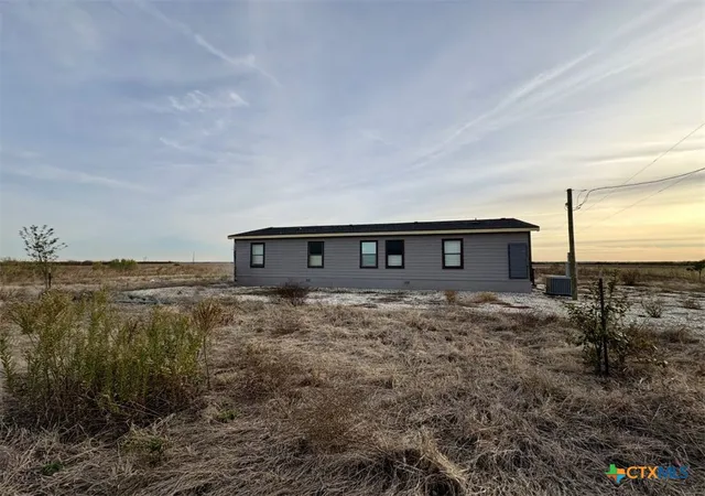Photo 2 of Single family home for sale at 366 County Rd 123, Buckholts, TX 76518 | MLS# 600045 | Listing updated on 2026-08-28