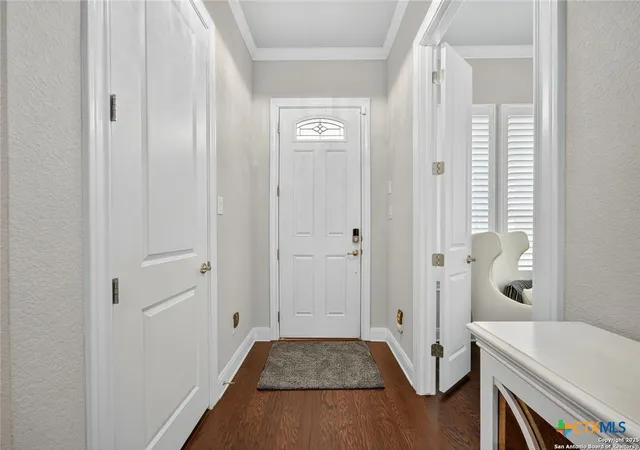 Photo 3 of Single family home for sale at 620 N Guenther Ave, New Braunfels, TX 78130 | MLS# 600668 | Listing updated on 2026-10-02