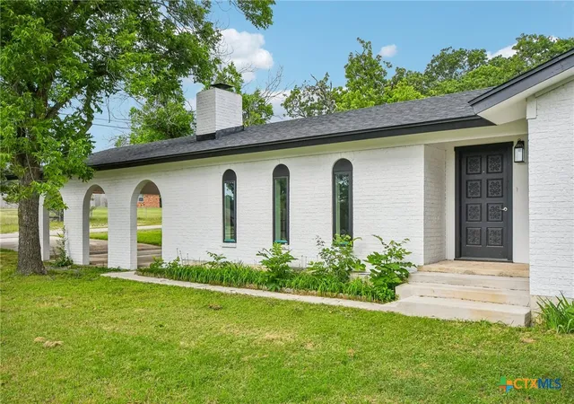 Photo 1 of Single family home for sale at 132 County Rd 4765, Kempner, TX 76539 | MLS# 600906 | Listing updated on 2026-08-29