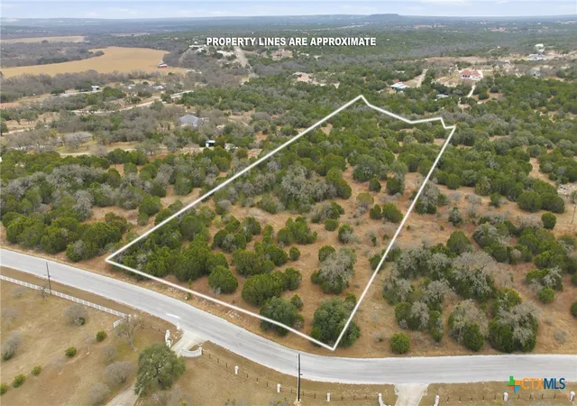Photo 1 of Sale Pending at 231 Hi Ridge Dr, Killeen, TX 76549 | MLS# 600855 | Listing updated on 2026-08-17