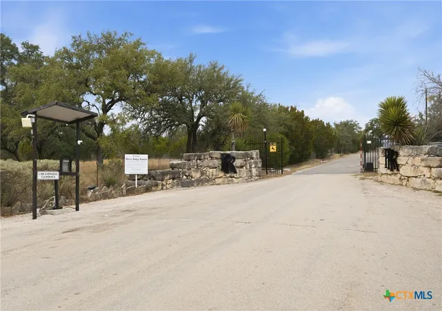 Photo 3 of Sale Pending at 231 Hi Ridge Dr, Killeen, TX 76549 | MLS# 600855 | Listing updated on 2026-08-17