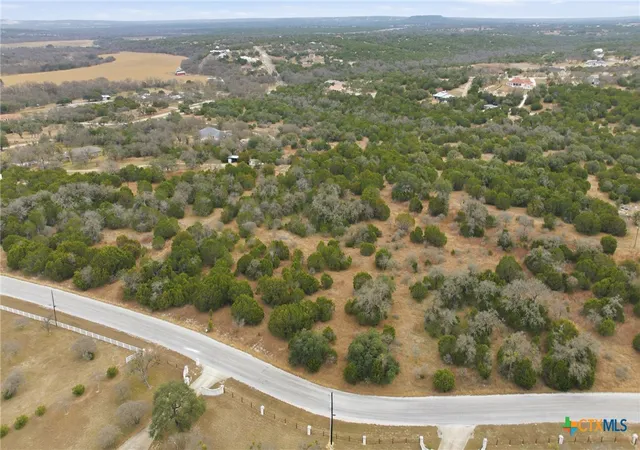 Photo 3 of Sale Pending at 231 Hi Ridge Dr, Killeen, TX 76549 | MLS# 600855 | Listing updated on 2026-08-17