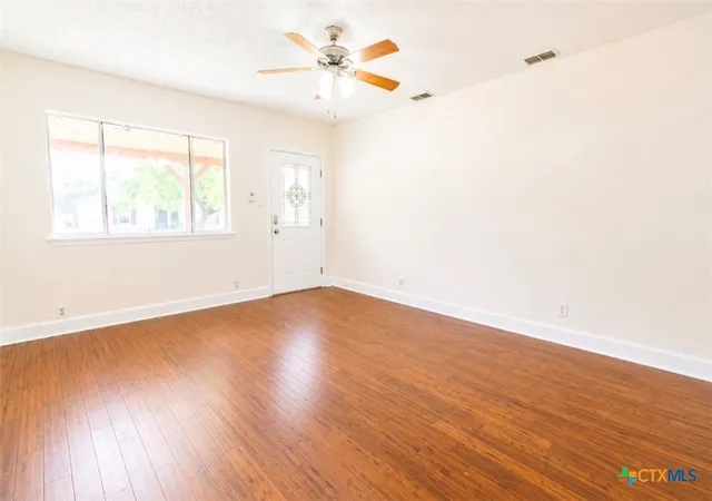 Photo 3 of Single family home for sale at 633 Tutt Ave, Taft, TX 78390 | MLS# 600944 | Listing updated on 2026-09-01