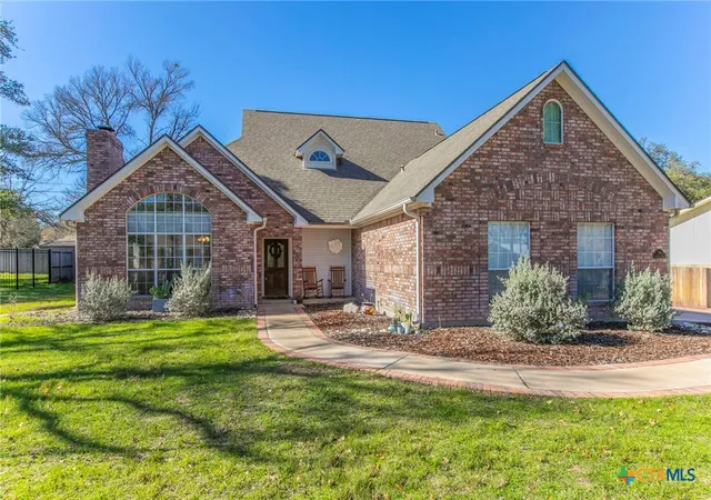 Photo 1 of Single family home for sale at 700 Arrowhead Dr, Salado, TX 76571 | MLS# 600860 | Listing updated on 2026-08-17