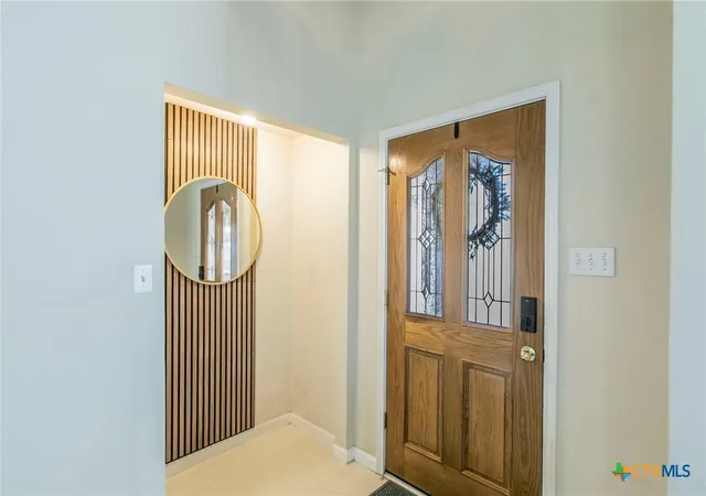 Photo 3 of Single family home for sale at 700 Arrowhead Dr, Salado, TX 76571 | MLS# 600860 | Listing updated on 2026-08-17