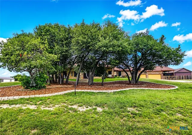 Photo 2 of Sale Pending at 301 County Rd 4772, Kempner, TX 76539 | MLS# 600966 | Listing updated on 2026-09-11