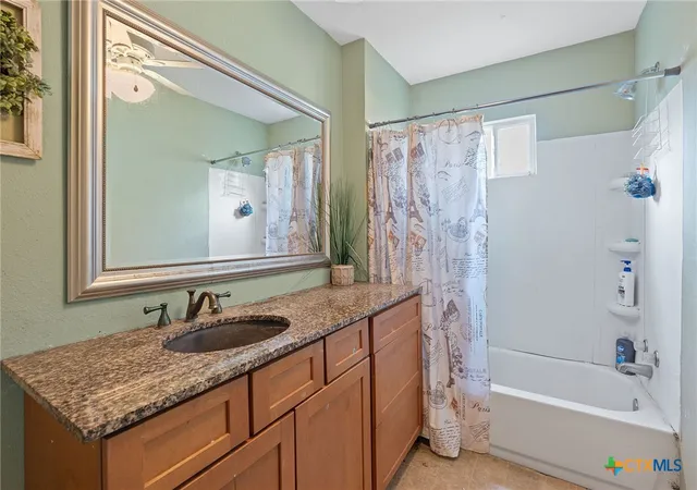 Photo 4 of Single family home for sale at 6071 Fm 713, Dale, TX 78616 | MLS# 600595 | Listing updated on 2026-09-11