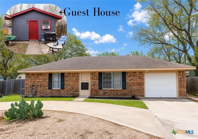 Photo 1 of Single family home for sale at 1114 Woodlawn St, Lockhart, TX 78644 | MLS# 601321 | Listing updated on 2026-09-15