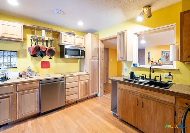 Photo 2 of Single family home for sale at 1114 Woodlawn St, Lockhart, TX 78644 | MLS# 601321 | Listing updated on 2026-09-15
