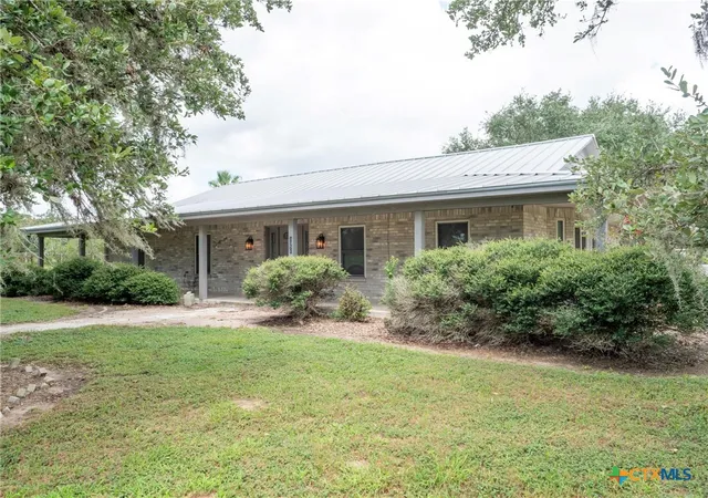 Photo 1 of Land for sale at 1371 Fannin Oaks Dr, Victoria, TX 77905 | MLS# 601233 | Listing updated on 2026-09-07