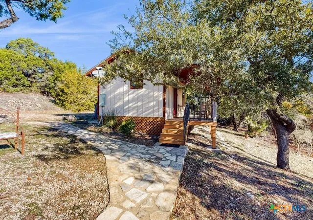 Photo 3 of Single family home for sale at 961 Buttercup Ln, Wimberley, TX 78676 | MLS# 601572 | Listing updated on 2026-09-02