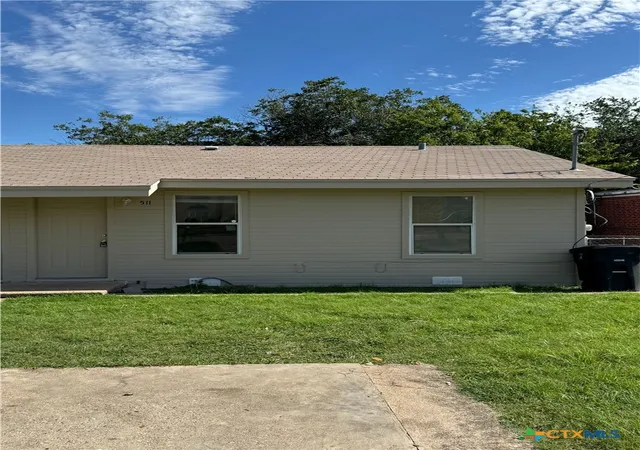 Photo 1 of Sale Pending at 511 W Hallmark Ave, Killeen, TX 76541 | MLS# 601785 | Listing updated on 2026-08-03
