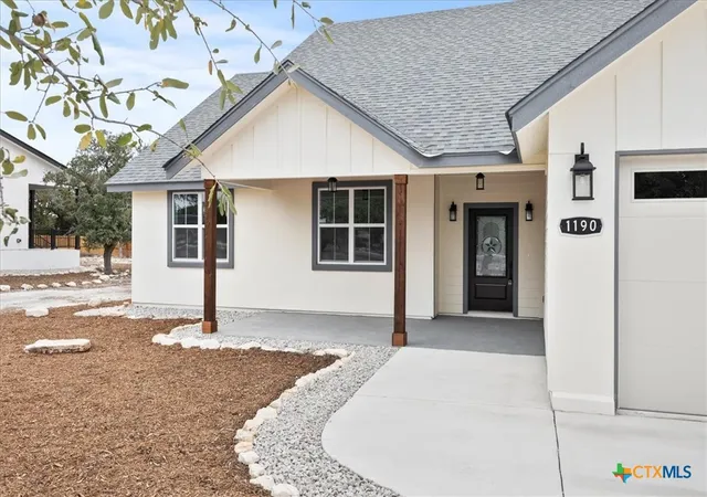 Photo 1 of Single family home for sale at 1190 Fernwood Rd, Fischer, TX 78623 | MLS# 602028 | Listing updated on 2026-09-13