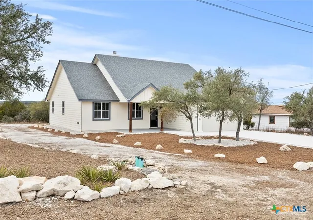 Photo 2 of Single family home for sale at 1190 Fernwood Rd, Fischer, TX 78623 | MLS# 602028 | Listing updated on 2026-09-13