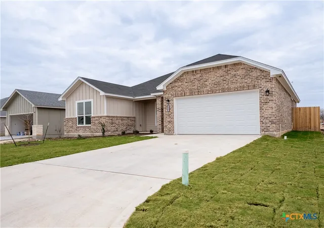 Photo 2 of Single family home for sale at 815 Liberty Park Dr, Belton, TX 76513 | MLS# 602337 | Listing updated on 2026-09-17