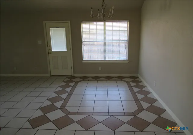Listing Photo 5 - Condo for sale in building located at 4604 Pennington Ave, Killeen, TX 76549 - Unit #2