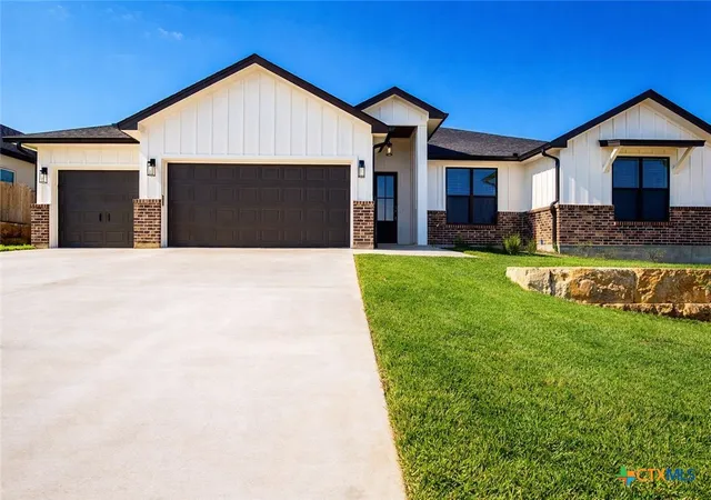 Photo 2 of Single family home for sale at 8702 Kayla Christine Dr, Killeen, TX 76542 | MLS# 603007 | Listing updated on 2026-09-03