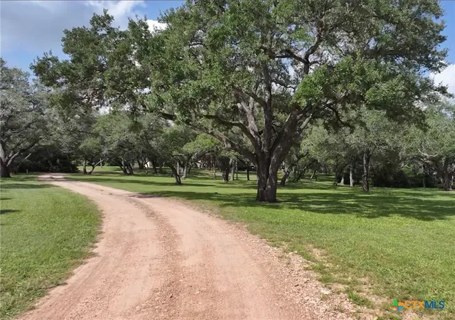 Photo 2 of Single family home for sale at 17901 S 87 North, Victoria, TX 77904 | MLS# 603112 | Listing updated on 2026-08-04
