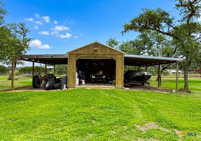 Photo 3 of Manufactured home for sale at 103 Forest View Dr, Victoria, TX 77905 | MLS# 603156 | Listing updated on 2026-08-26