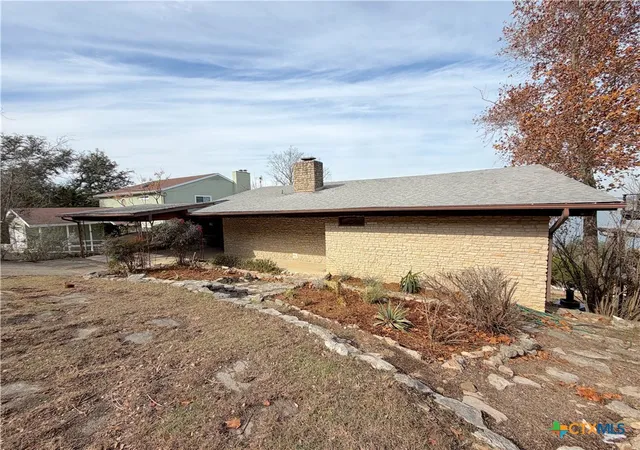 Photo 3 of Single family home for sale at 937 Hillcrest Forest, Canyon Lake, TX 78133 | MLS# 602910 | Listing updated on 2026-09-09