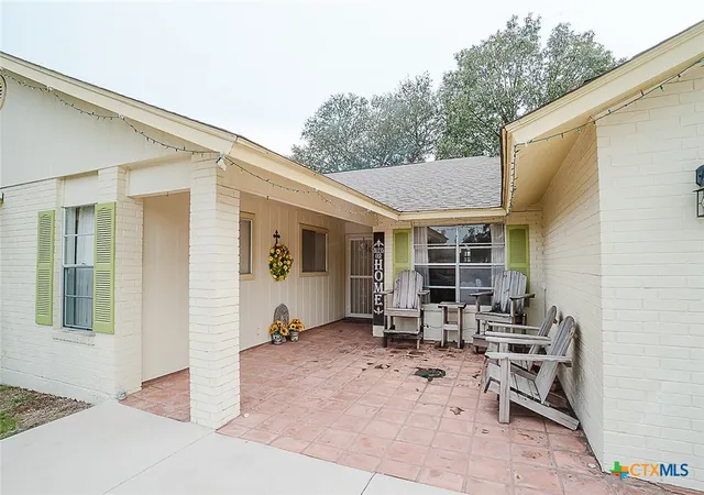 Photo 3 of Single family home for sale at 1551 Willow Crk Rd, Seguin, TX 78155 | MLS# 603264 | Listing updated on 2026-09-29