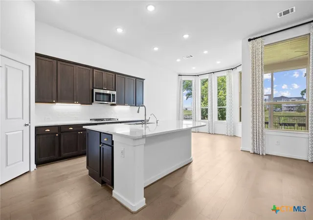 Photo 3 of Single family home for sale at 5724 Toscana Tr, Round Rock, TX 78665 | MLS# 603920 | Listing updated on 2026-09-10