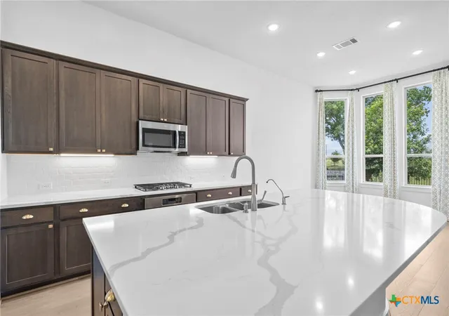 Photo 4 of Single family home for sale at 5724 Toscana Tr, Round Rock, TX 78665 | MLS# 603920 | Listing updated on 2026-09-10